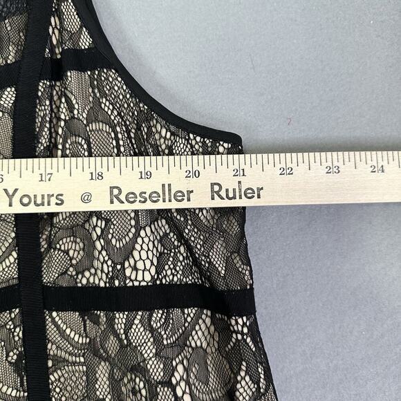 Torrid Dress Women Plus Sz 26 Lace V-Neck Fit & Flare Romantic Night Out Holiday - Picture 14 of 16